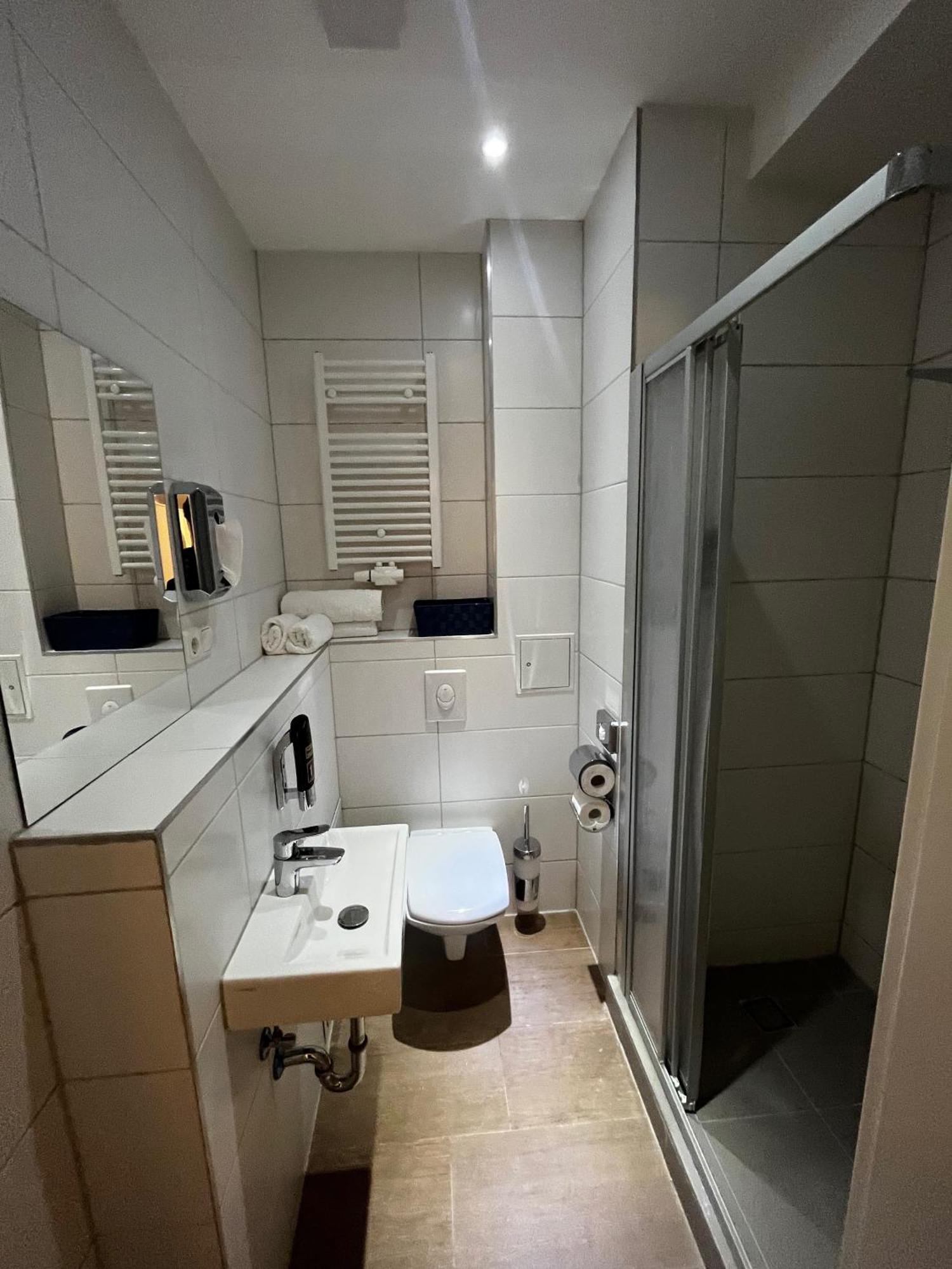Mala Me Hotel Ανόβερο Εξωτερικό φωτογραφία